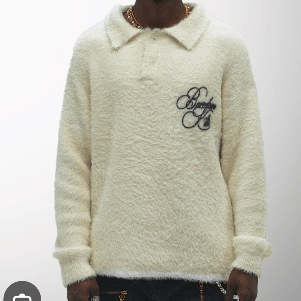 Mens Cozy White Sweater with Black Boredom Kills Script Size L